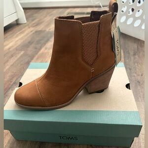 Toms Everly Heel Boots - Tan - Size 6.5